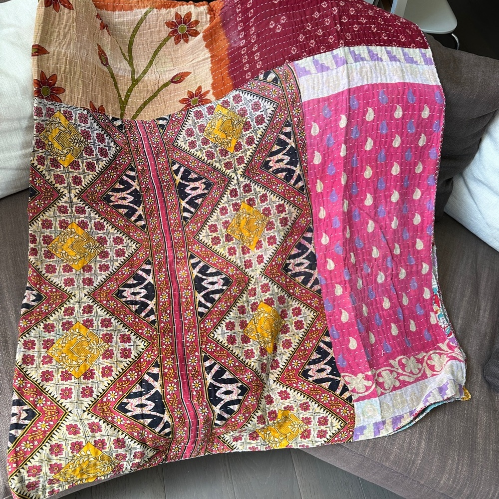 Beautiful handmade quilts. 100% cotton. One of a kind 💖
